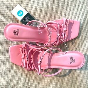 BRAND NEW Pink Bow Heels